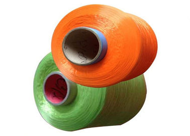 China El drenaje teñido del polipropileno texturizó el hilado 100D de la alfombra del hilado para el hilo de coser proveedor