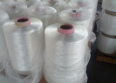 China Alto blanco crudo de los hilados de polyester de la tenacidad de la contracción regular 2000D usado para las correas proveedor